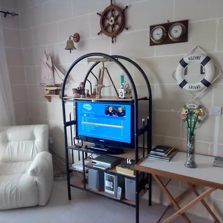 Coral Reef Flat 7 Apartment