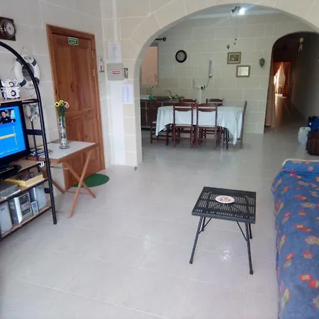 Coral Reef Flat 7 Apartment